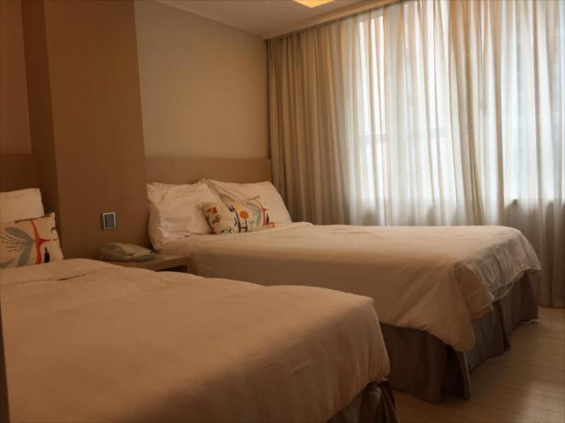 Hotel Benito Хонконг Екстериор снимка